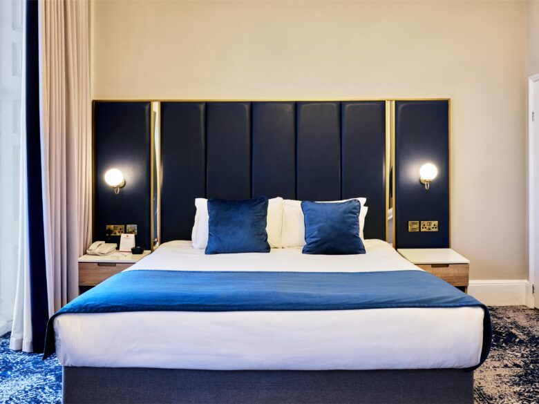 Queen Regency Room with Seaview